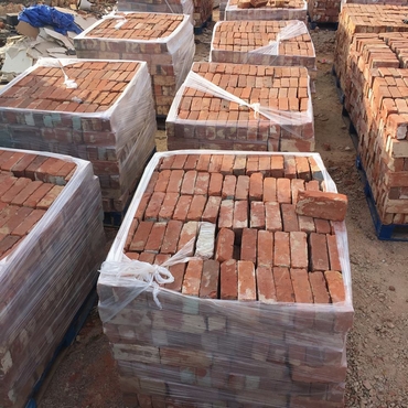 12, 000 Reclaimed Bricks arriving