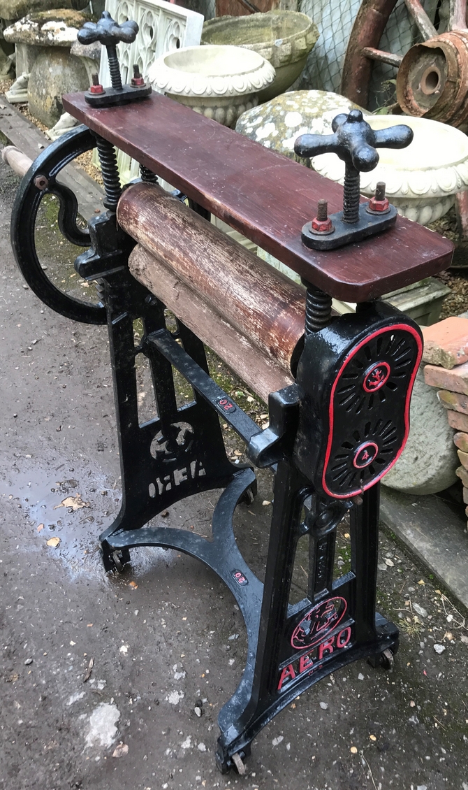 Vintage Cast Iron Mangle