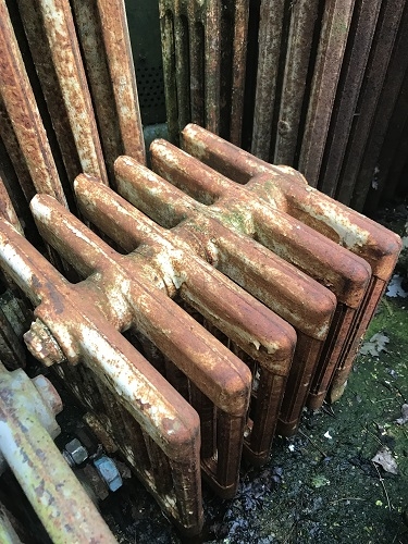 RECLAIMED 9 BAR RADIATOR