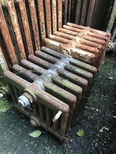 RECLAIMED 9 BAR RADIATOR