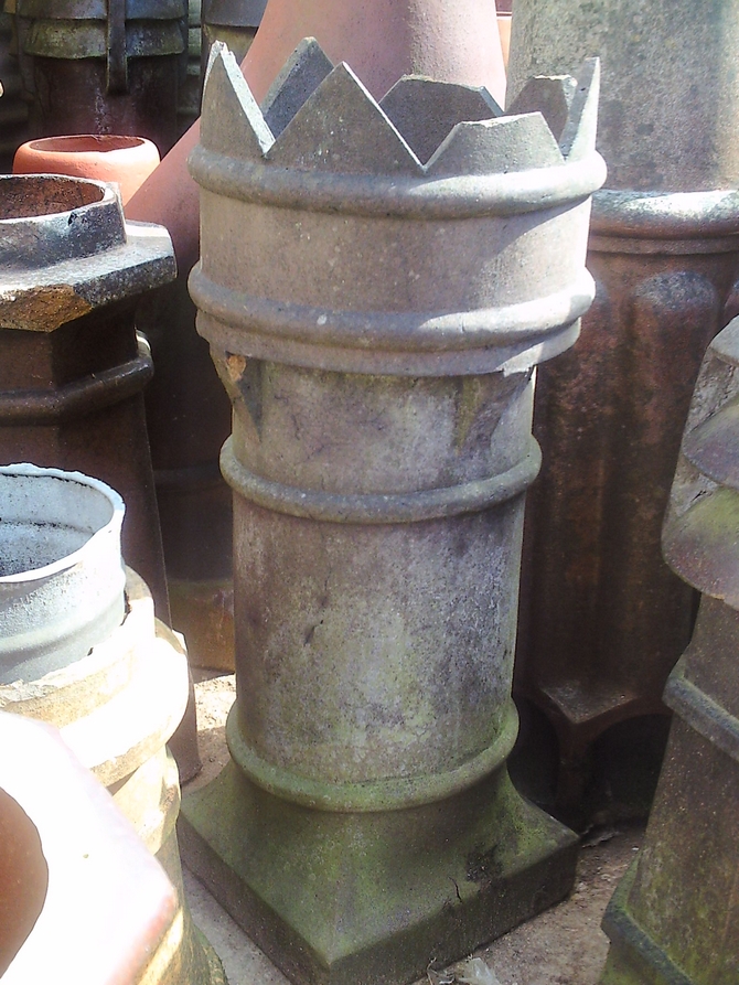 Square Base Crown Top Chimney Pot