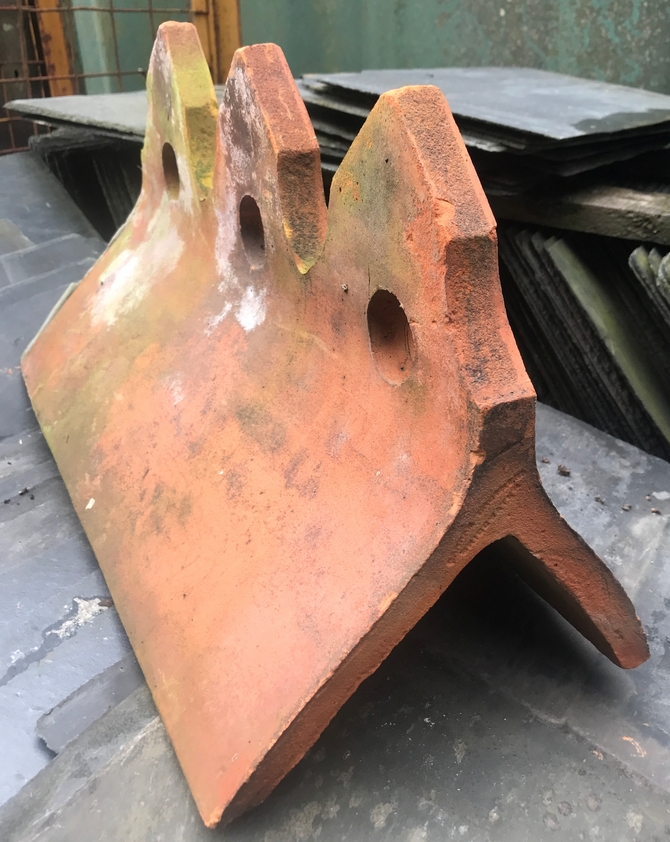 Reclaimed Decorative Ridge Tile