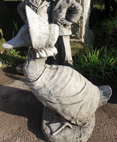 Jemima Puddle Duck Statue