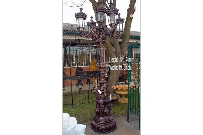 Mini Giant Lamp Post