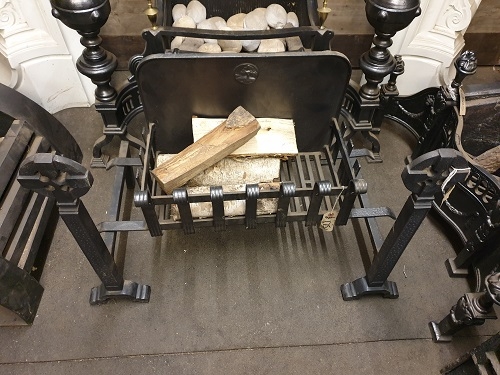 Cast Iron Fire Basket with Fire Back