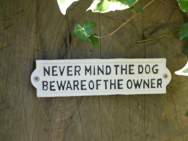 Sign - Never Mind The Dog (White) 285