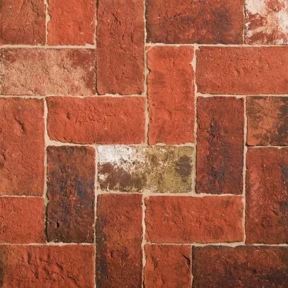 WEATHERED TUDOR PAVERS/BRICKS