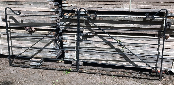 Reclaimed 6 Bar Wrought Iron Gates L: 303 x H: 128 cm