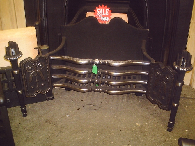 Fire Basket with Ornate Finial Legs & Fireback