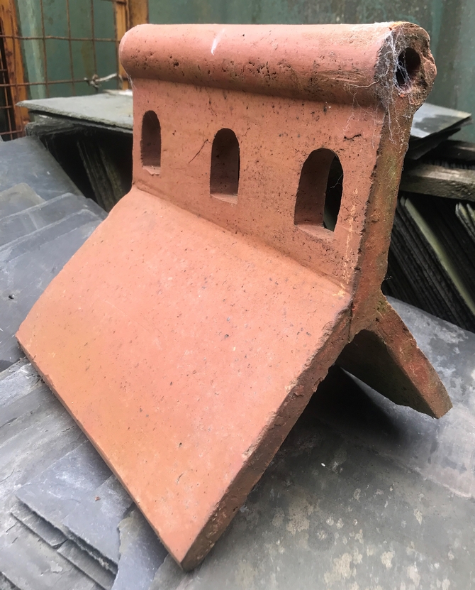 Reclaimed Decorative Ridge Tile