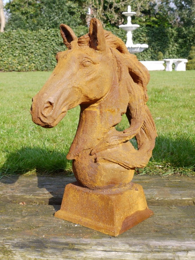 Horse Head (Small-Hair Right) Sold