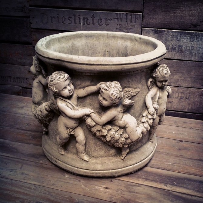 Cherub Pot Large