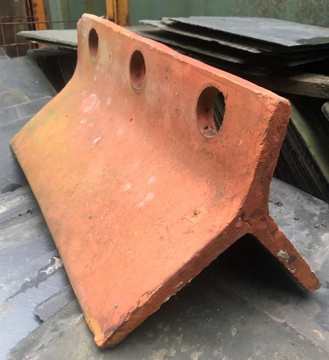 Reclaimed Decorative Ridge Tile