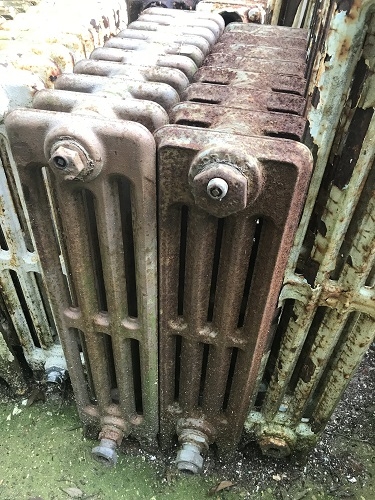 RECLAIMED 4 BAR RADIATOR