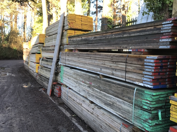 RECLAIMED SCAFFOLD BOARDS 3.9m