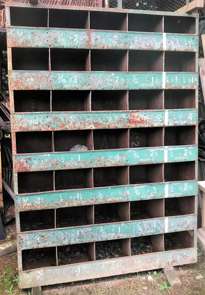 VINTAGE INDUSTRIAL METAL 35 PIGEON HOLE CABINET STORAGE SHELVES