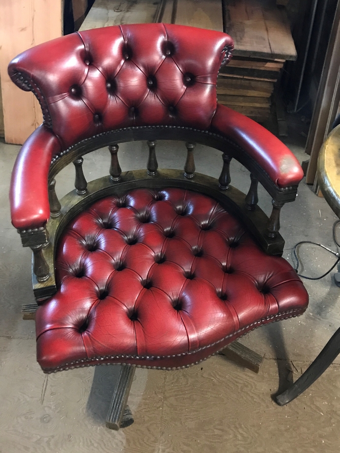 Chesterfield Captains Chair