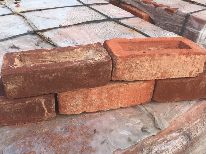 Reclaimed Mixed Imperial Bricks 235 x 110 x 70mm