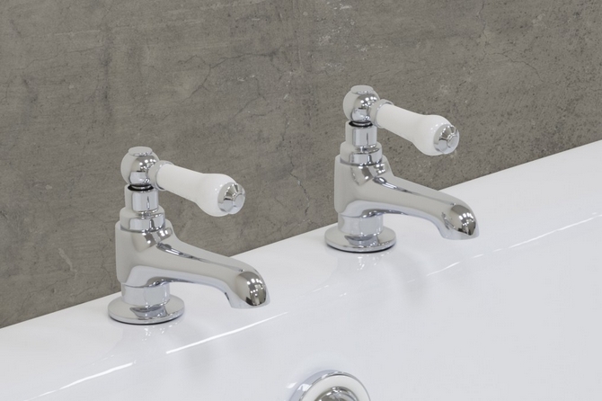 Rim Mounted Bath Taps