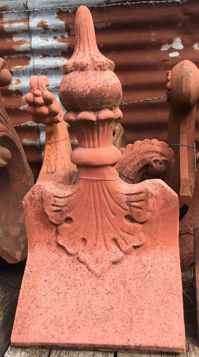 Victorian style colonial spike Finial