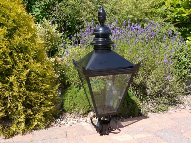 Black Victorian Style lamp top